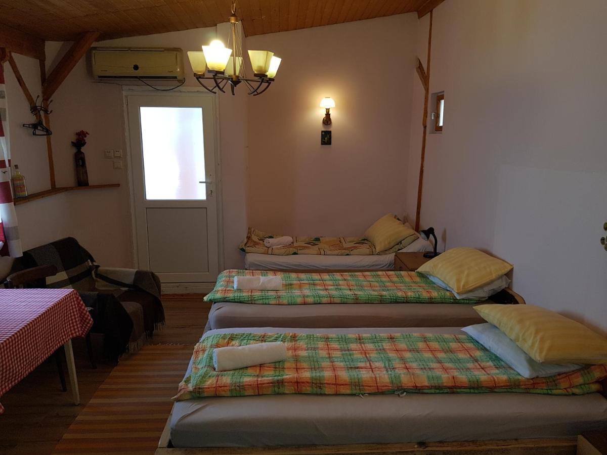 Hompot Accommodation Deva Esterno foto